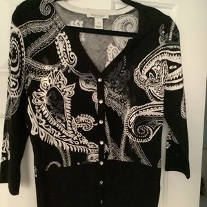 White House/Black Market snap front sweater Black /white/gray